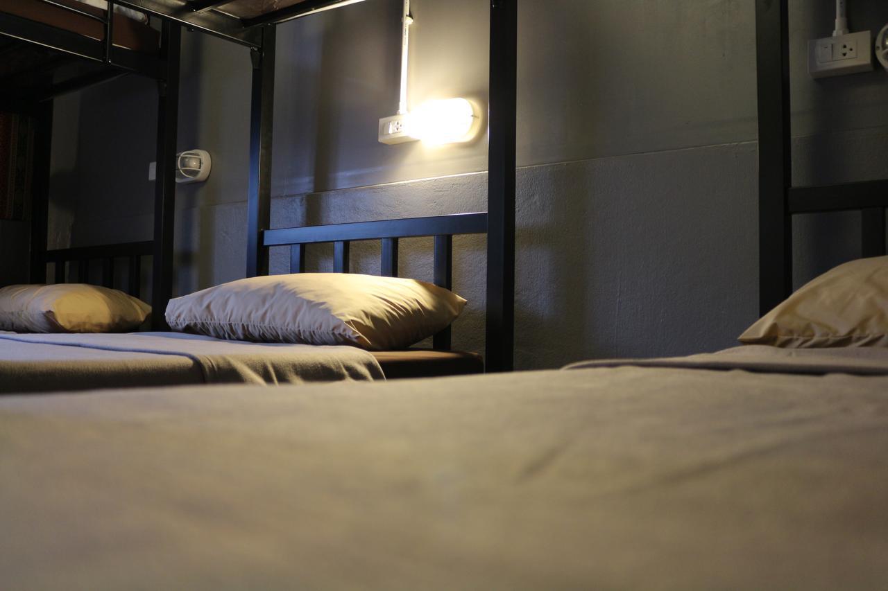 Ama Phuket Hostel Exterior photo