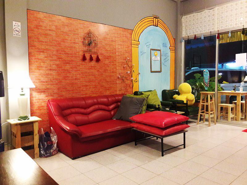 Ama Phuket Hostel Exterior photo